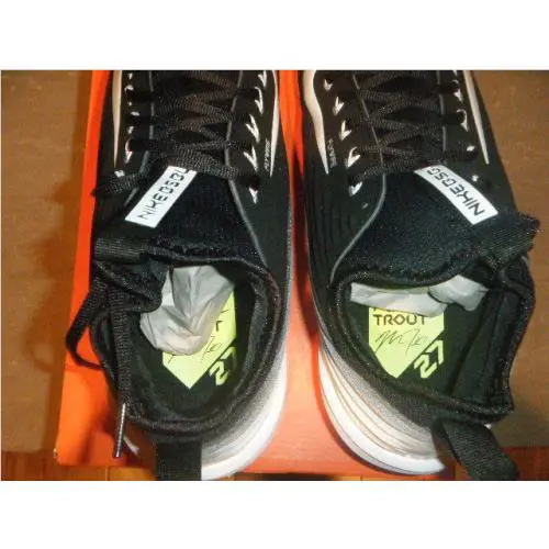 Nike shoes - White (UPC: 091209782286) 8
