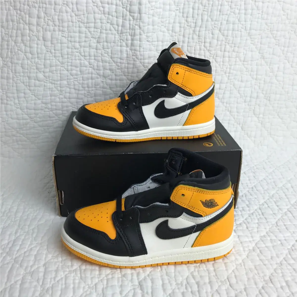 Nike shoes - AQ2664-711 - AQ2664-711 - Taxi/Black-Sail 1