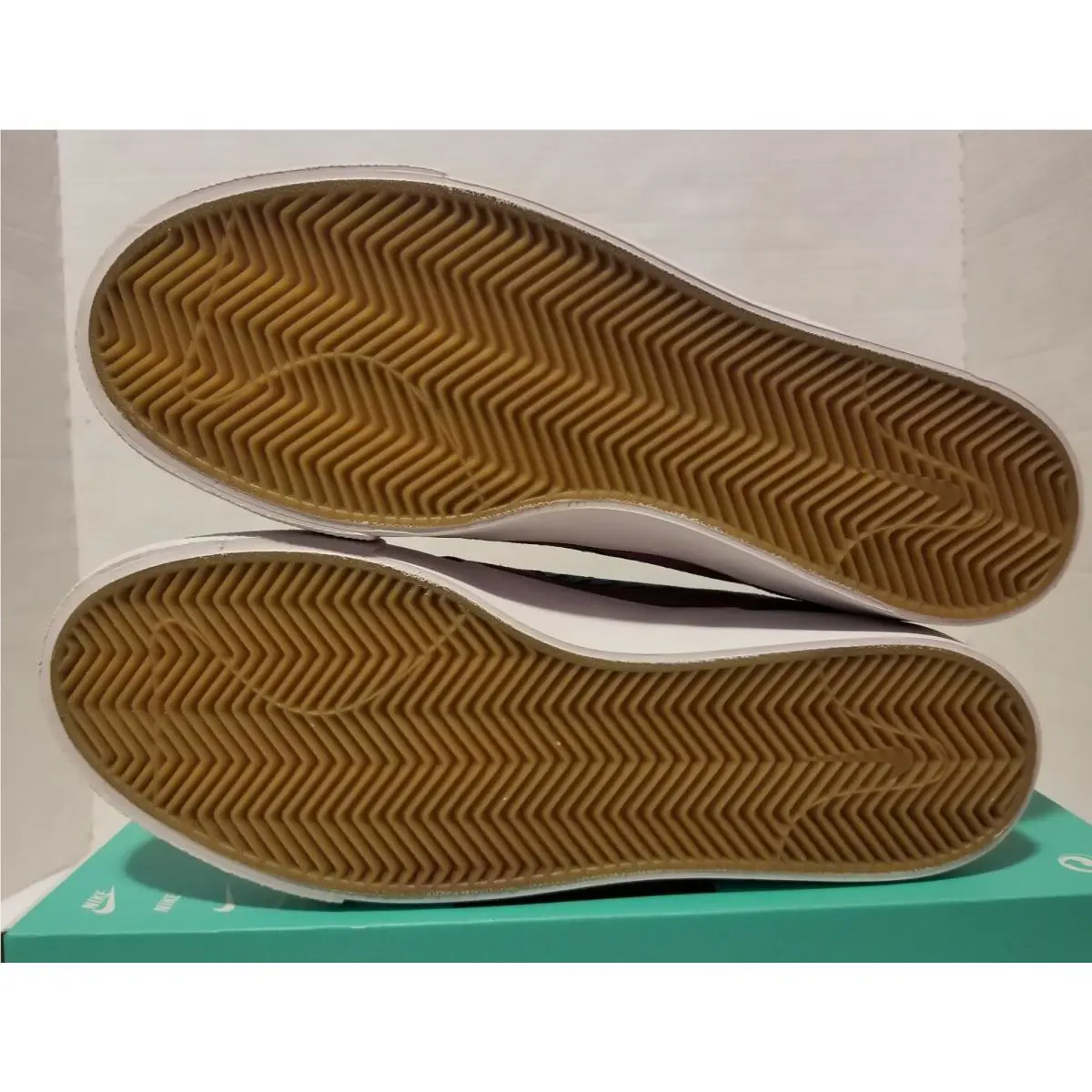 Nike shoes - Nike Zoom Stefan Janoski - Zoom Stefan Janoski - AQ7475 500 - Purple (UPC: 193154134131) 3