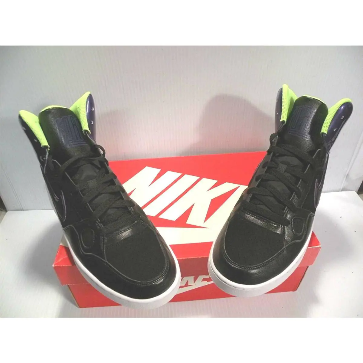 Nike shoes - Black/Lime-Electric Purple 7