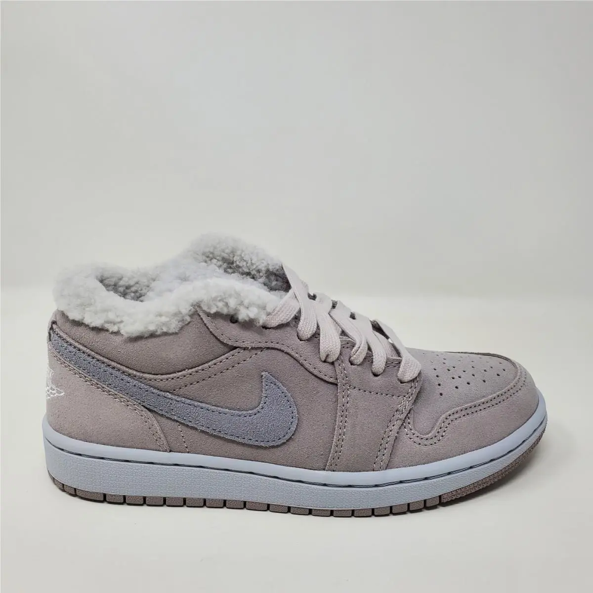 Nike shoes - Air Jordan 1 Low SE - DO0750-002 - Beige 2