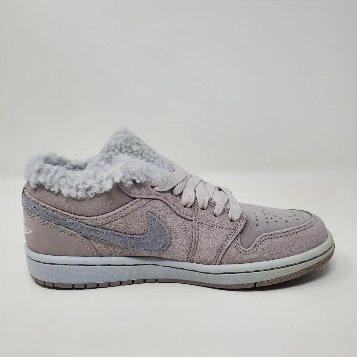 Nike shoes - Air Jordan 1 Low SE - DO0750-002 - Beige 4