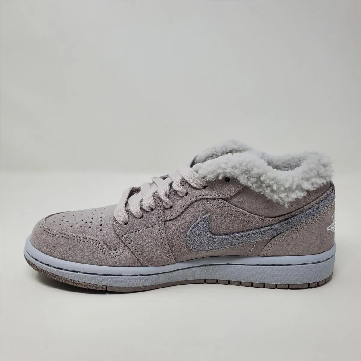 Nike shoes - Air Jordan 1 Low SE - DO0750-002 - Beige 7