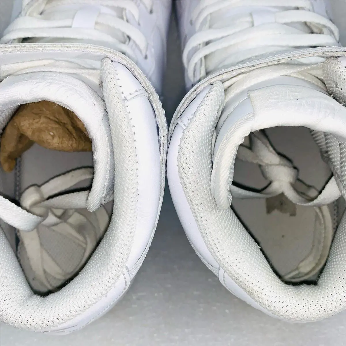 Nike shoes - White 4