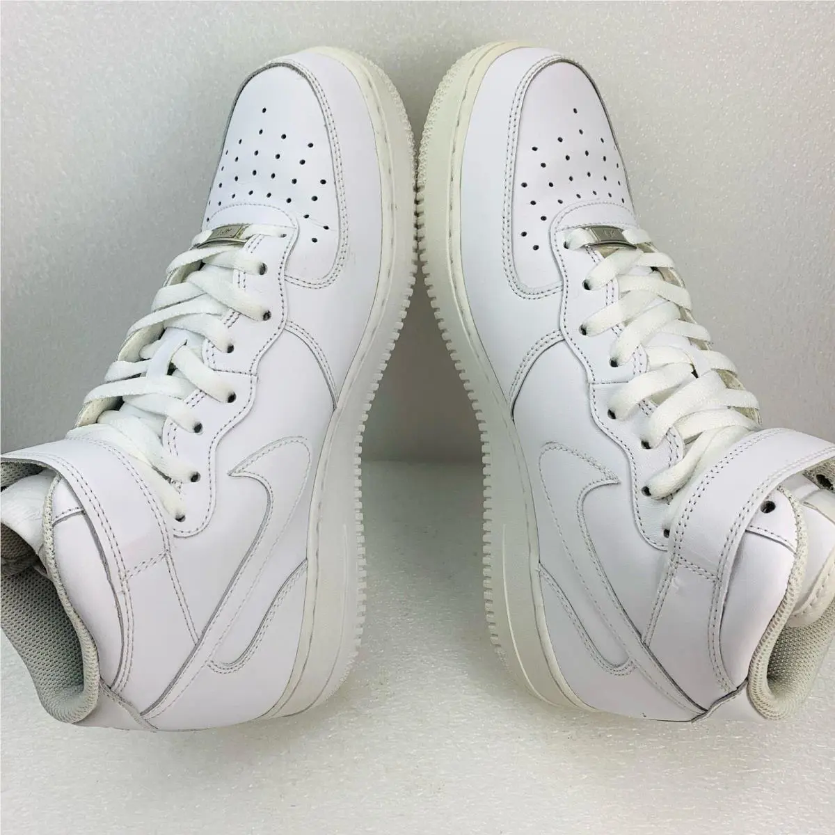 Nike shoes - White 5