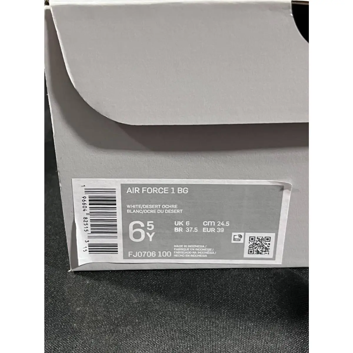 Nike shoes - White 9