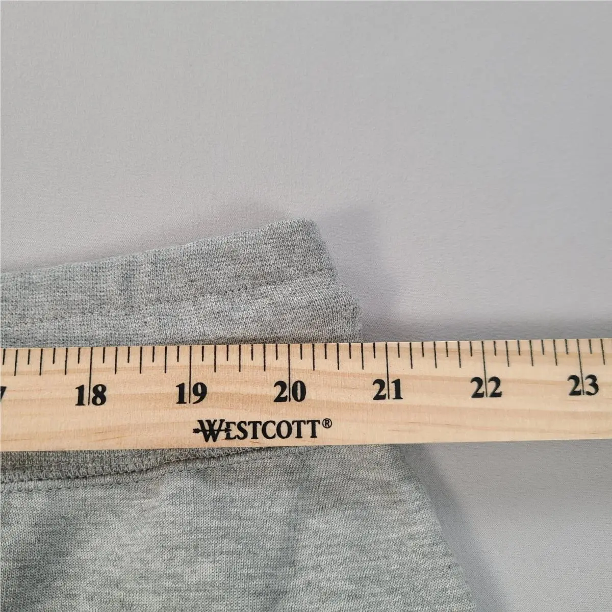 Nike clothing - Gray (UPC: 194495901604) 2