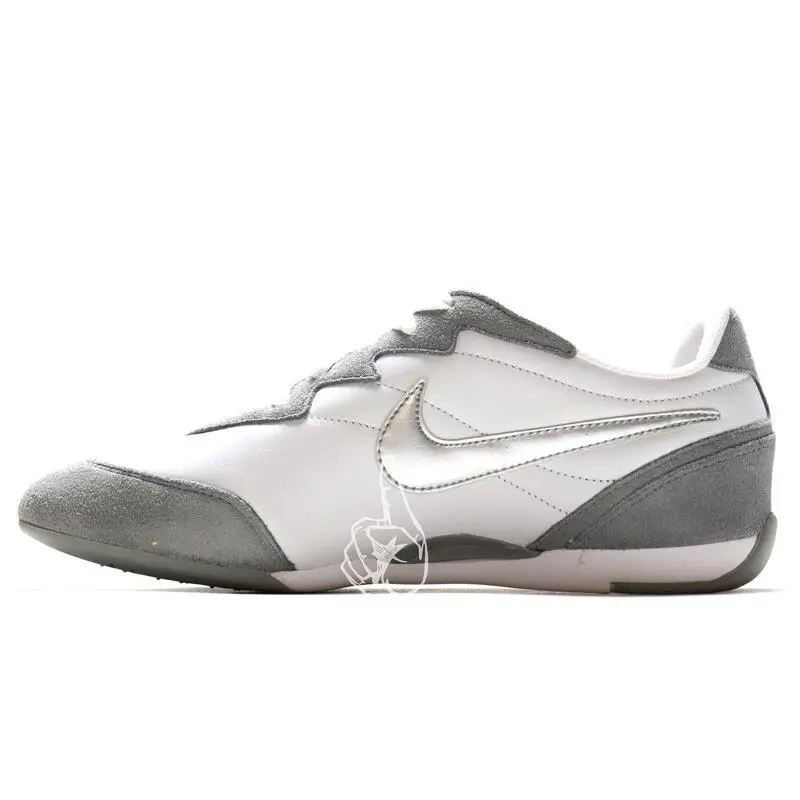 Nike shoes - White/Gray/Silver 0