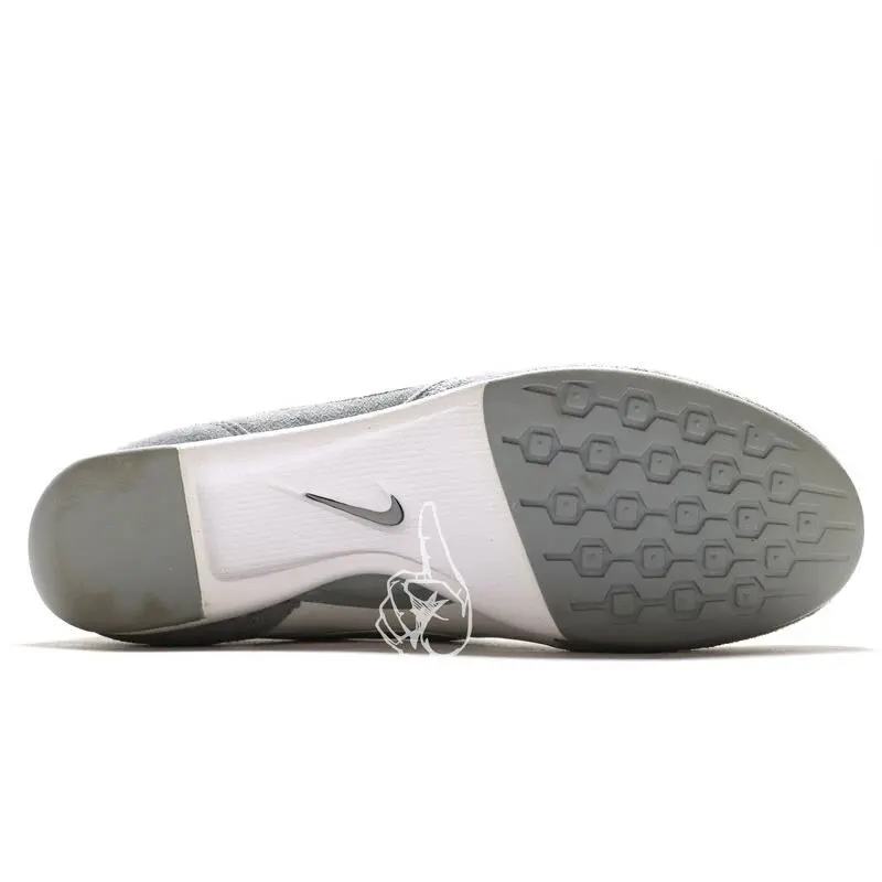 Nike shoes - White/Gray/Silver 3