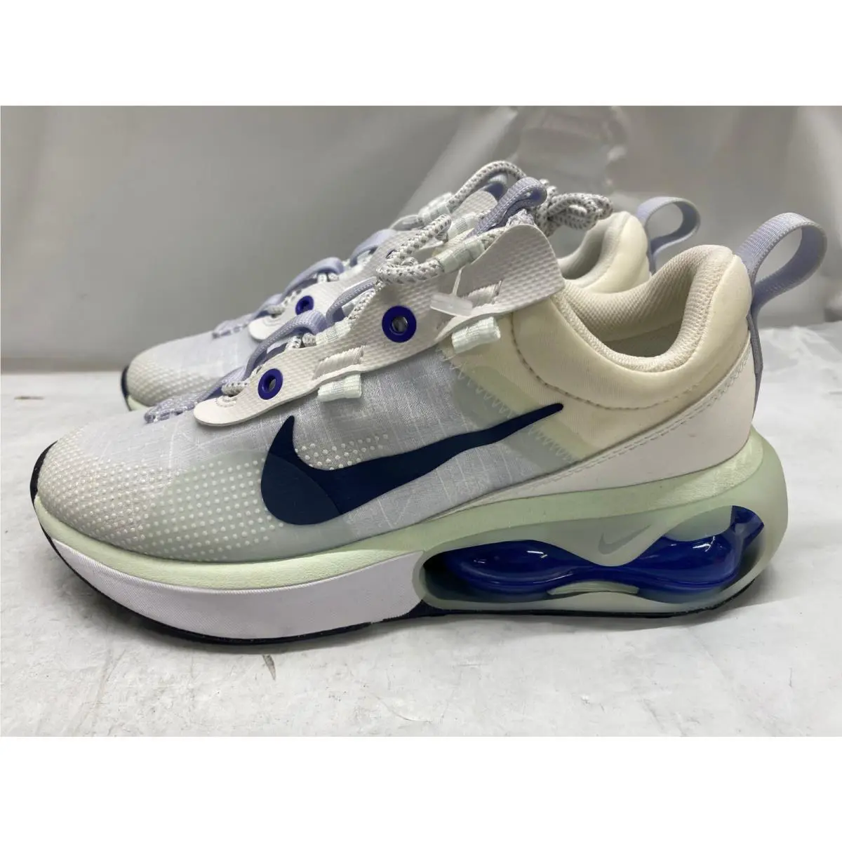 Nike shoes - DA1923100 - DA1923-100 - White (UPC: 195237076130) 0