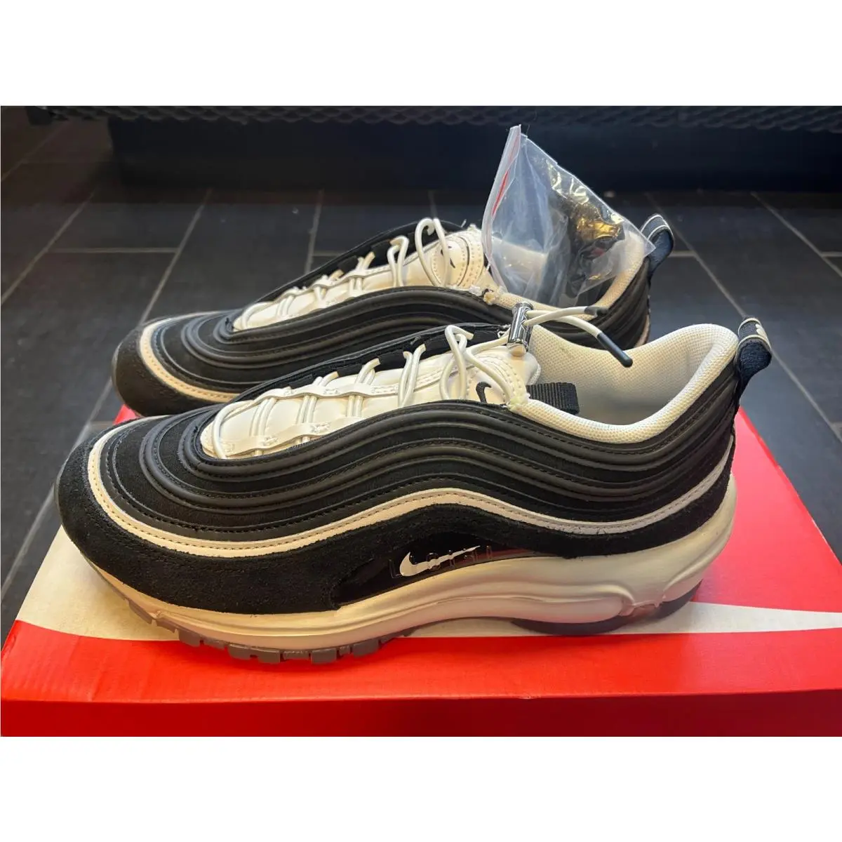 DZ5316-010 Size 8 -final Nike Air Max 97 Premium Hangul Day W
