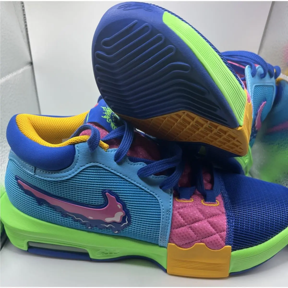 Nike shoes - Nike LeBron Witness 8 - LeBron Witness - HJ2962-900 - Multicolor, Manufacturer: Multi-Color/Baltic Blue/Playful Pink/Multi-Color 1