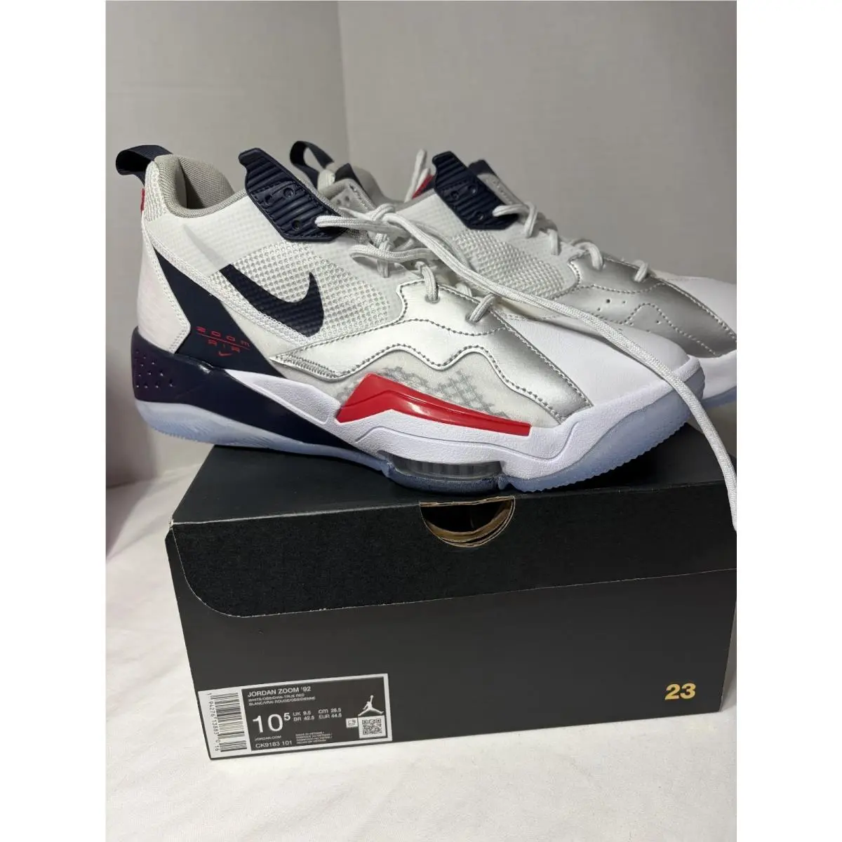 Men`s Jordan Zoom `92 Basketball Sneakers Size 10.5 US by Nike