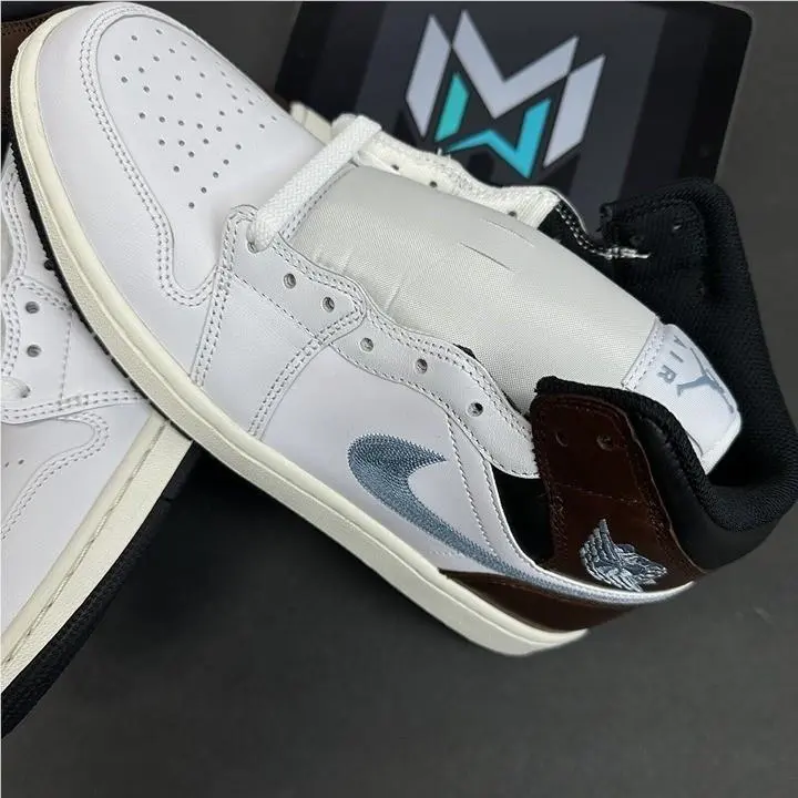 Nike Air Jordan 1 Mid Mocha Brown University Blue FQ7831-142 Men’s 11.5 Nby - White