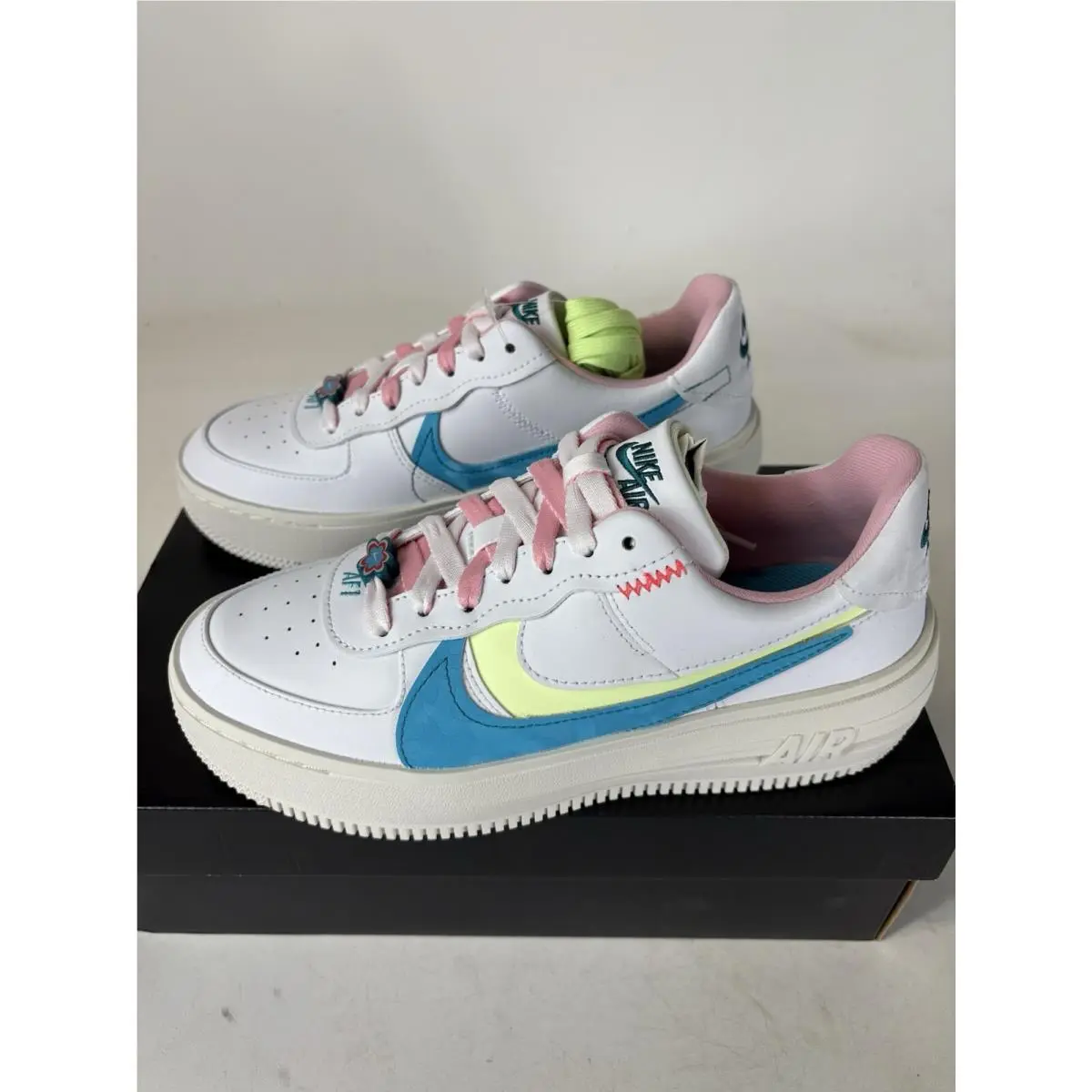 Nike shoes - Nike Air Force 1 - Air Force - DZ5197-100 - White 1