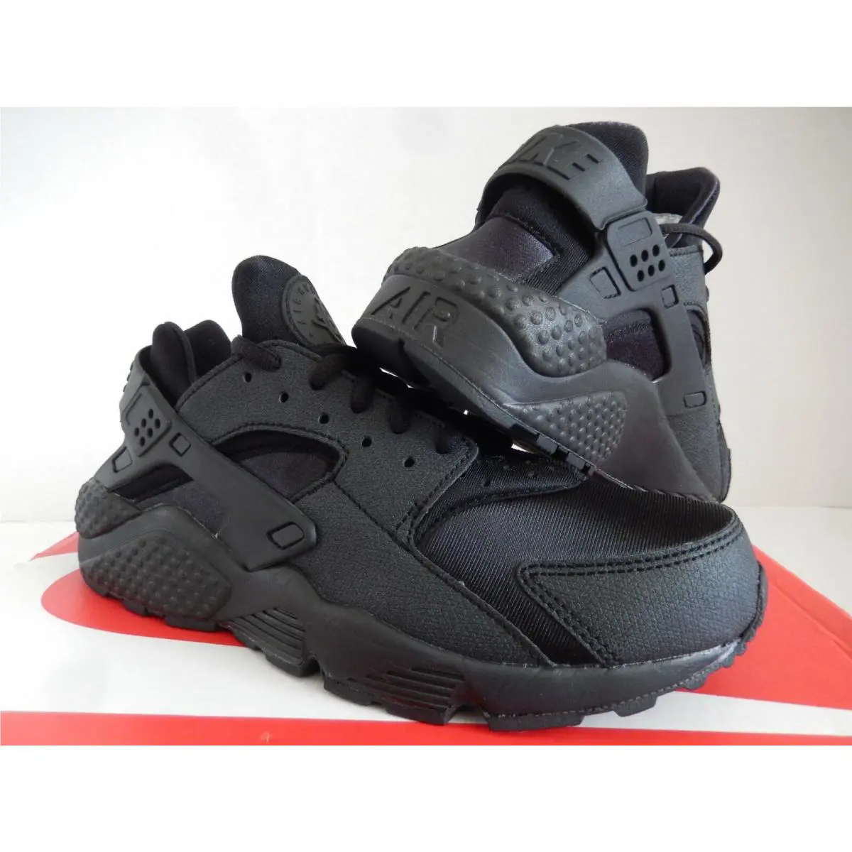 Nike shoes - Nike Air Huarache Run - Air Huarache Run - 634835-009 - Black (UPC: 0888409678897) 0