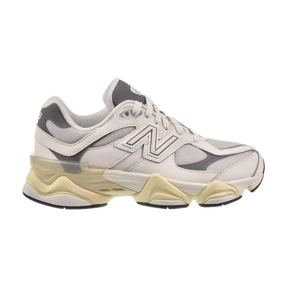 New Balance shoes - White/Grey 5