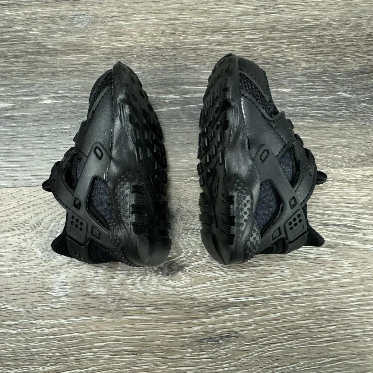 Nike shoes - Nike Huarache Run - Huarache Run - 704950-016 - Black 7