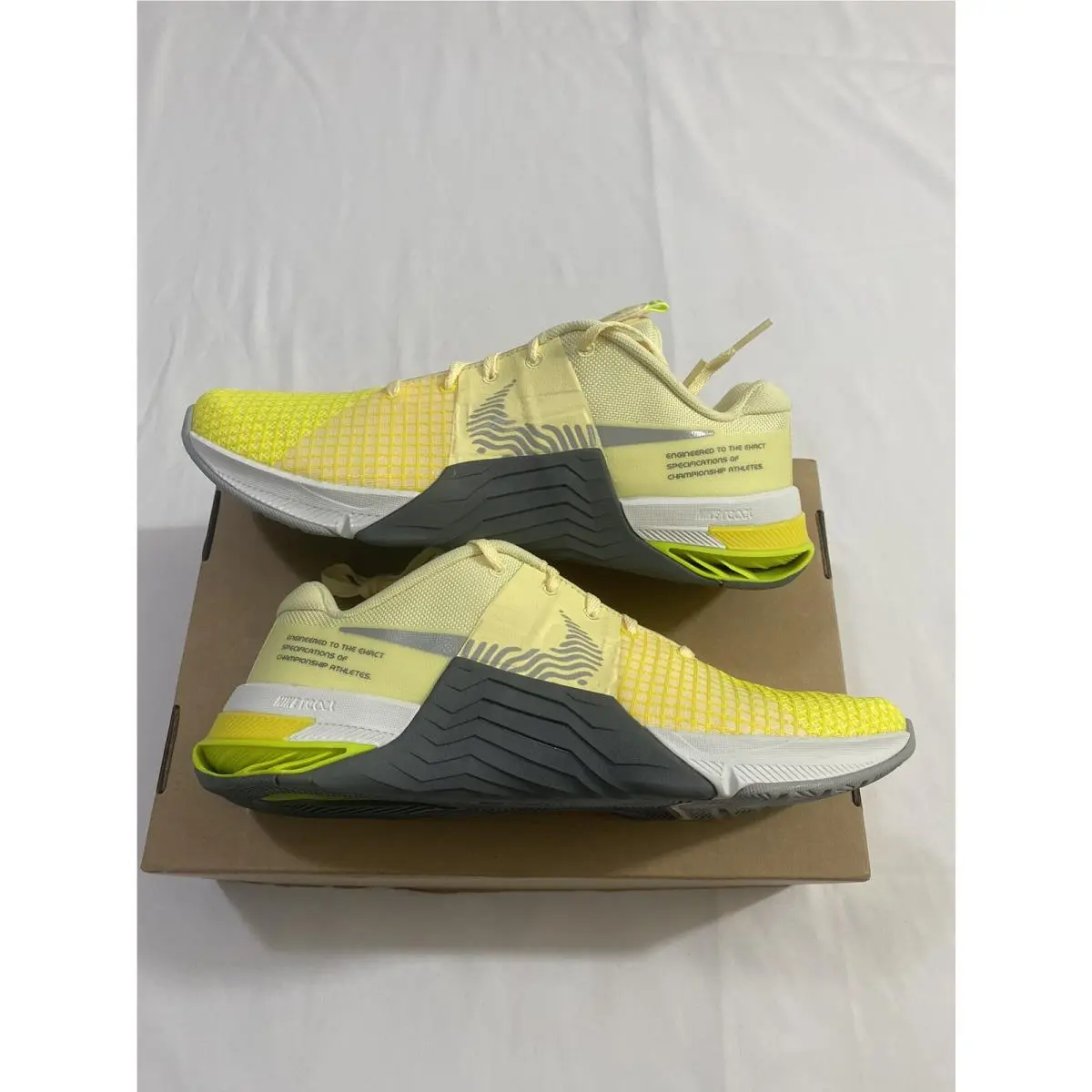 Nike shoes - Nike Metcon - Metcon - DO9327 801 - Yellow (UPC: 0196604180771) 3