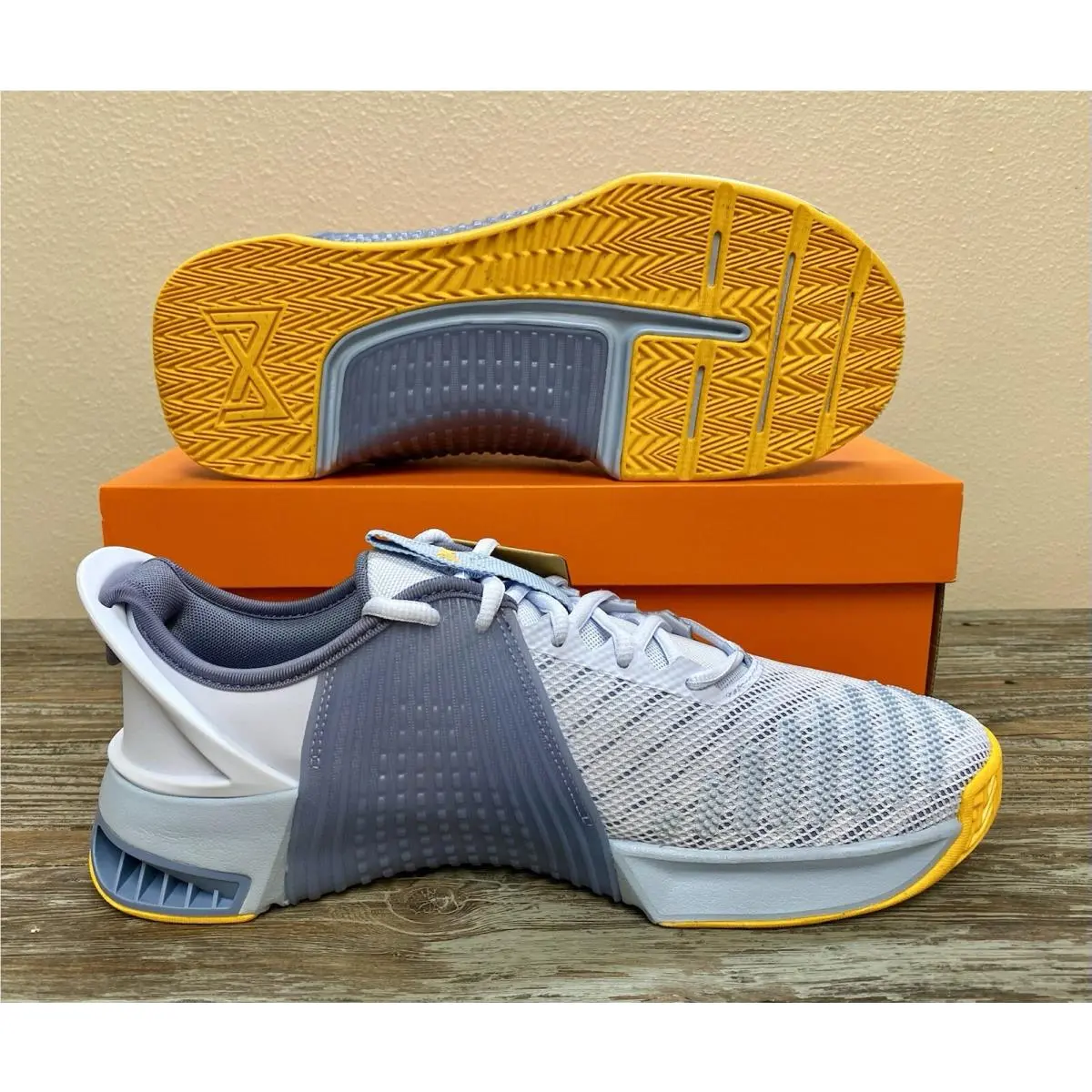 Nike shoes - Nike Metcon 9 Flyease EasyOn - DZ2615-005 - Gray 3