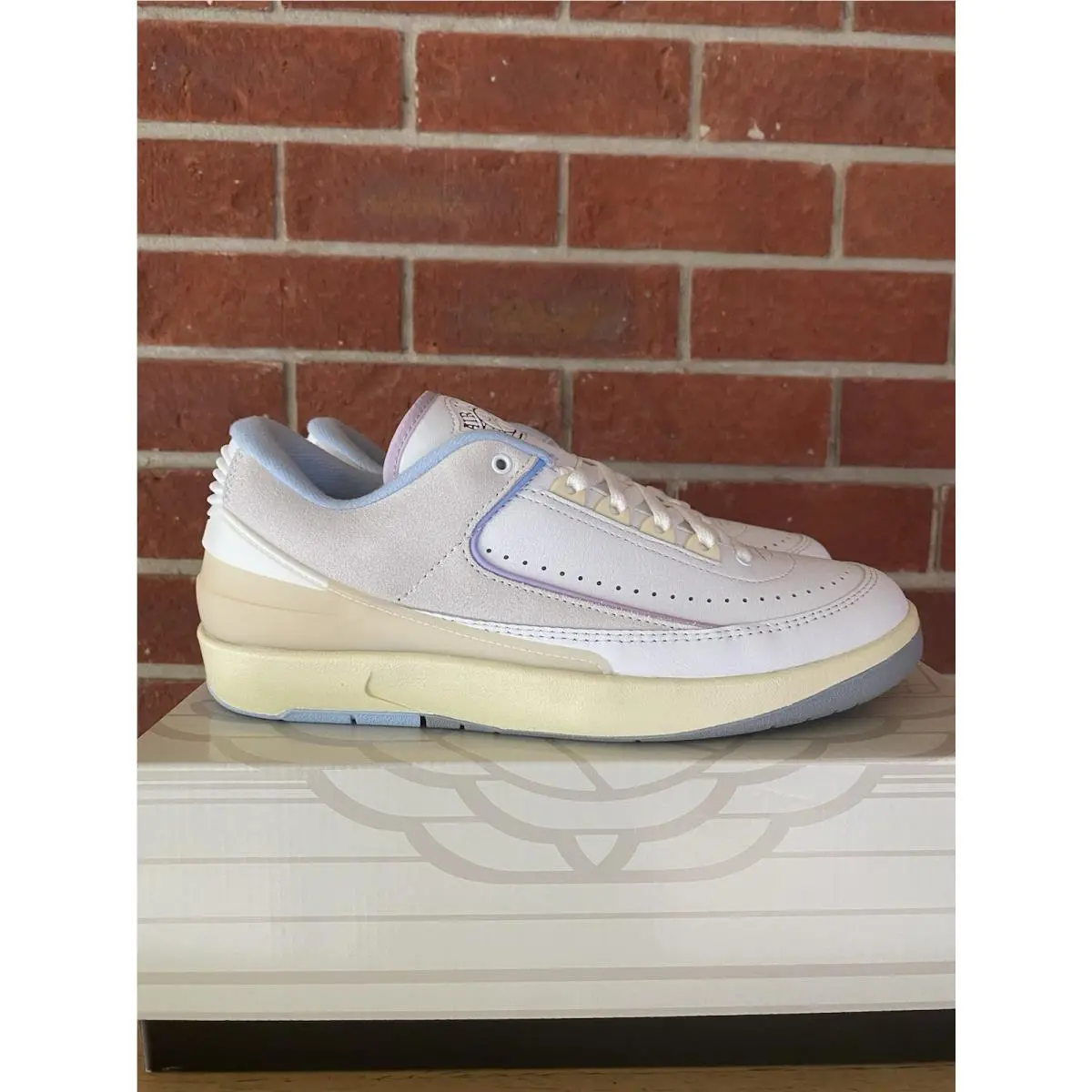 Nike Air Jordan 2 Low White Blue Size 6.5 Womens Sneakers Shoes - White
