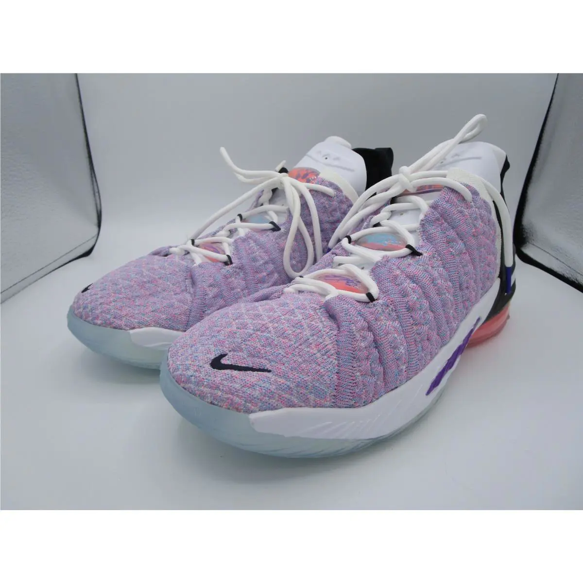 Nike shoes - Multicolor 1