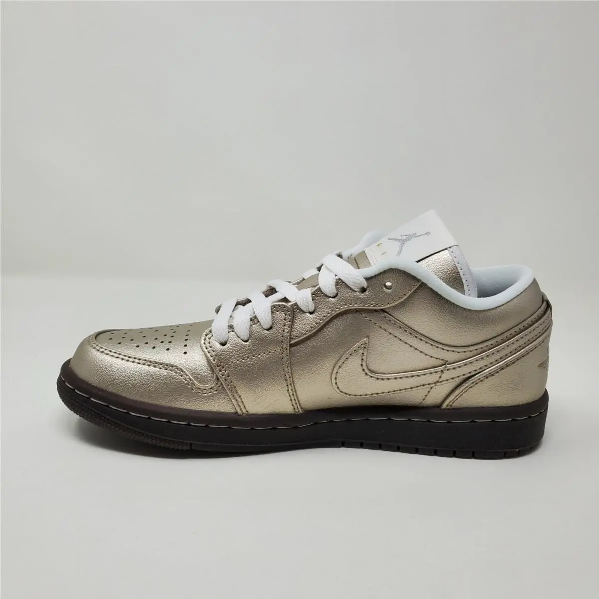Nike shoes - Air Jordan 1 Low SE - HQ3529-099 - Gold 7