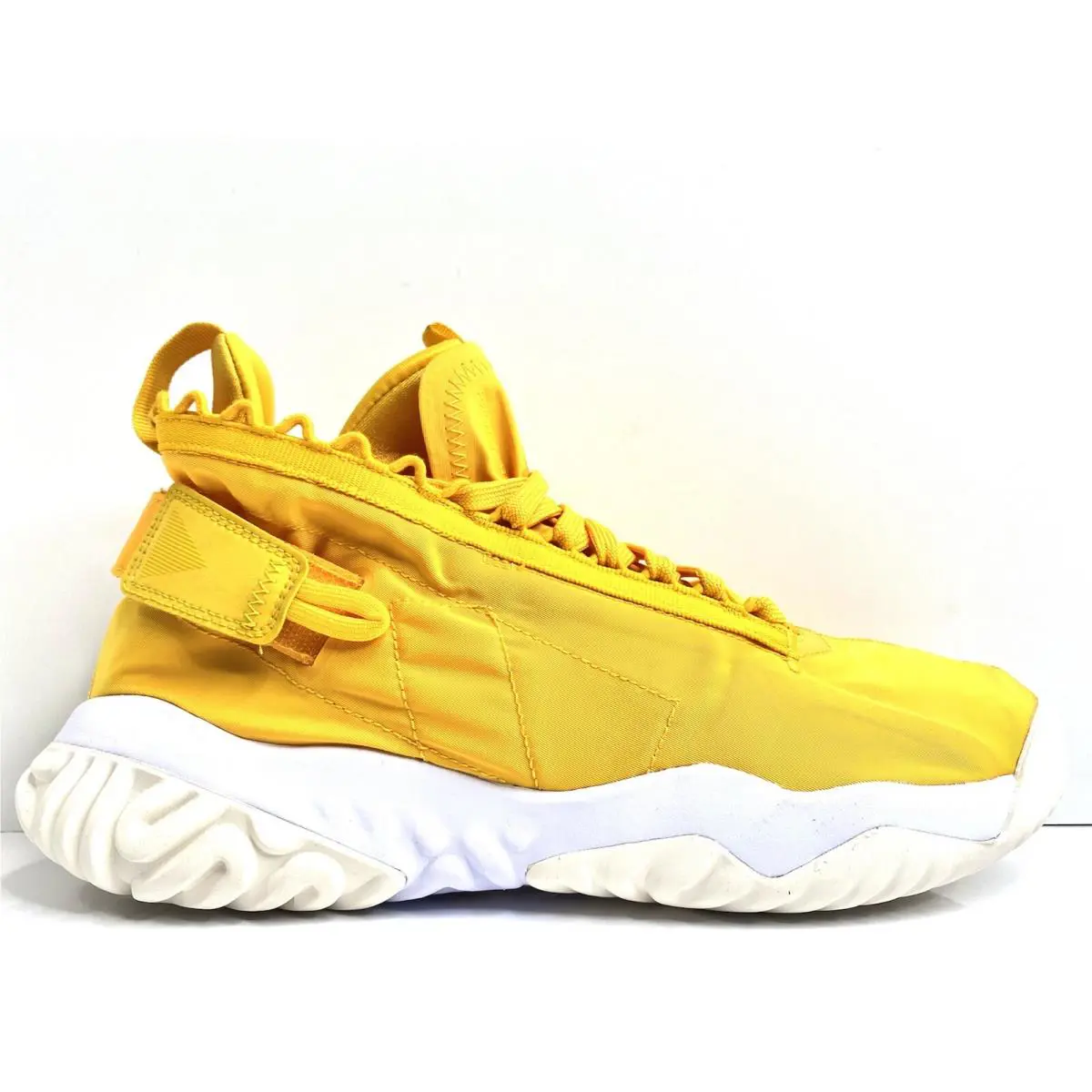 Nike shoes - Jordan Proto-React - BV1654-701 - University Gold/White 8