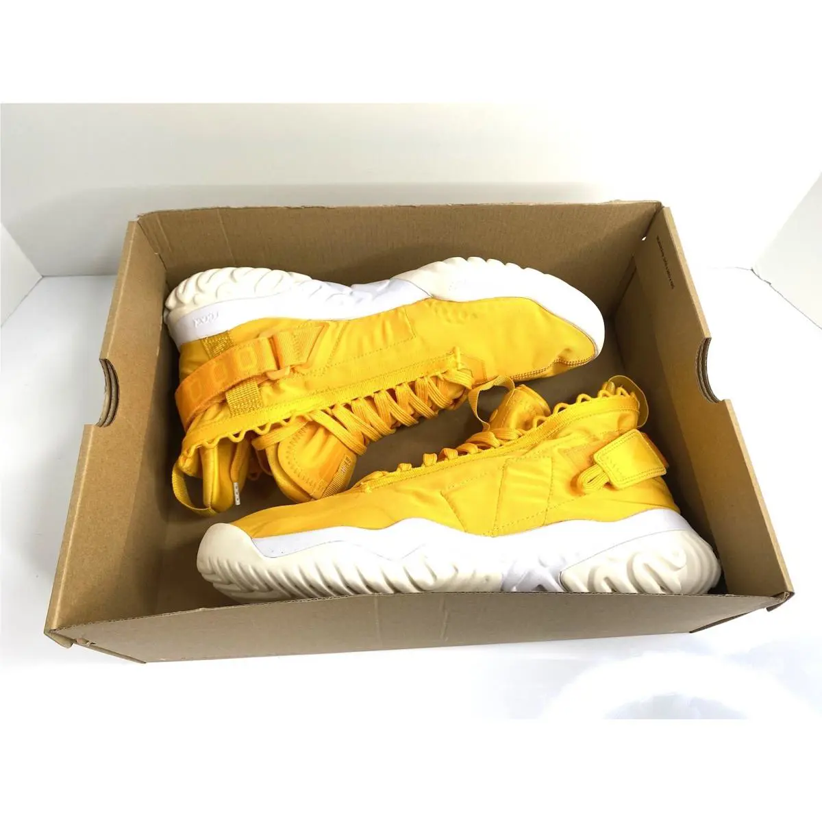 Nike shoes - Jordan Proto-React - BV1654-701 - University Gold/White 9