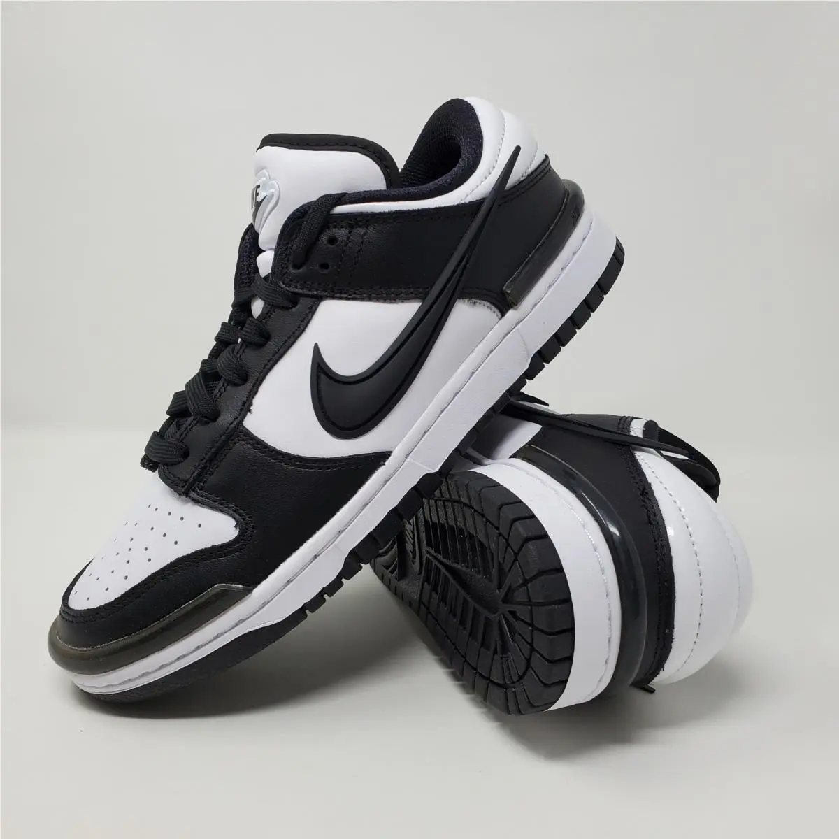 Nike Dunk Low Twist Panda Black White DZ2794-001 Women`s Size 8.5