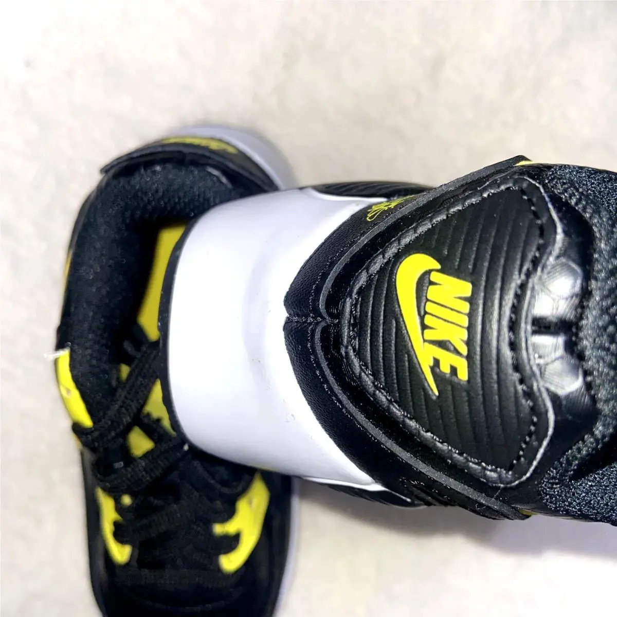 Nike shoes - Black 4