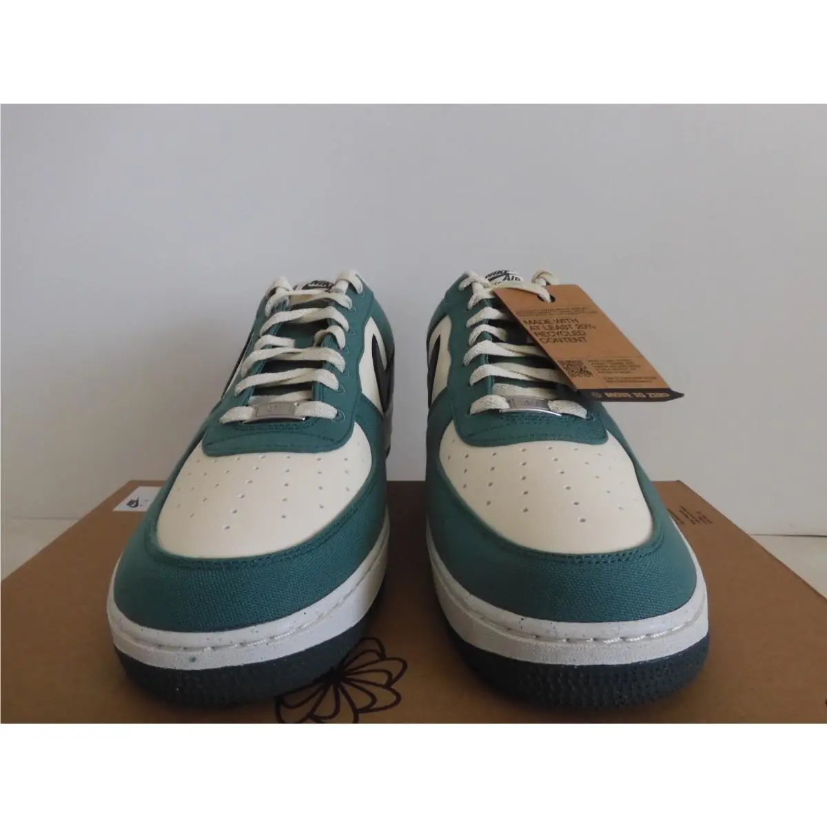 Nike shoes - Nike Air Force 1 `07 LV8 - FQ8713 100 - Green 1