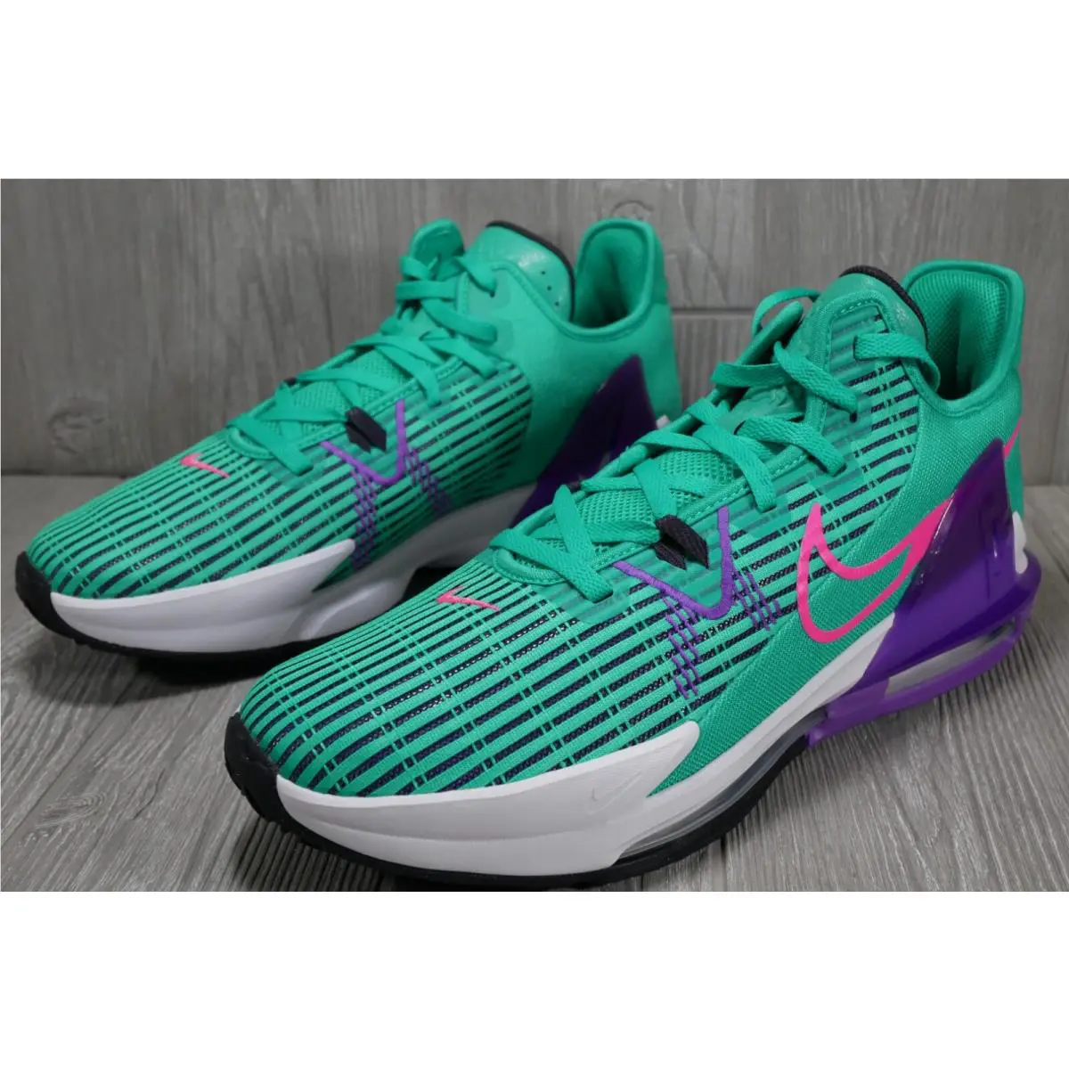 Nike shoes - Green 0