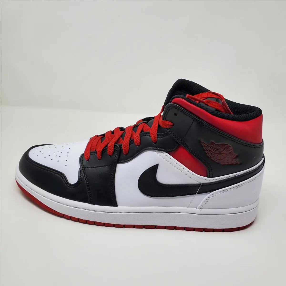 Nike shoes - Nike Air Jordan 1 - Air - DQ8426-106 - Red 3