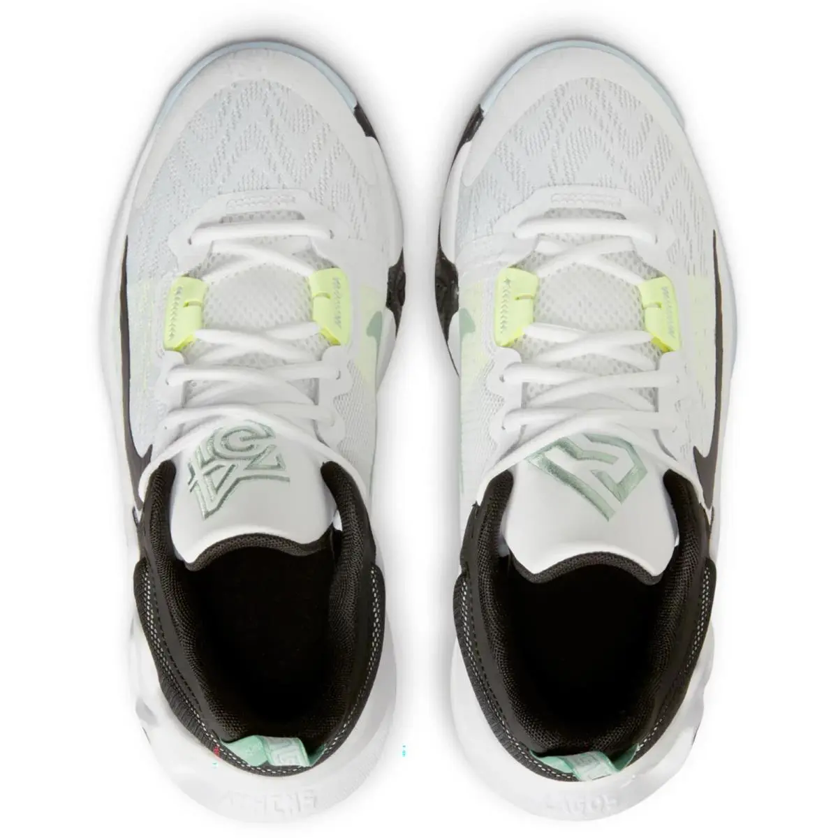 Nike shoes - White/Black/Grey 4