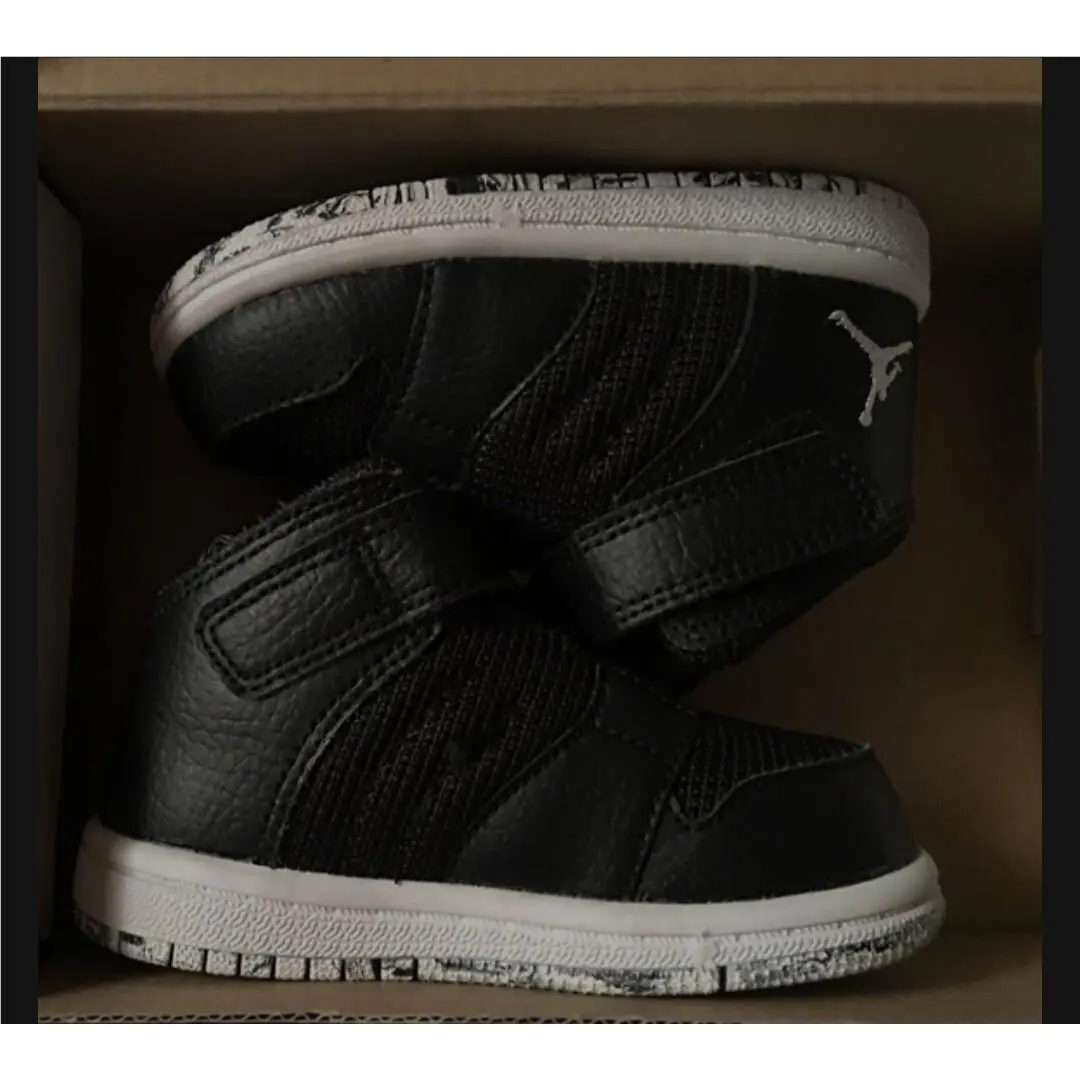 Nike shoes - Jordan 1 Flight - Flight - Black 1