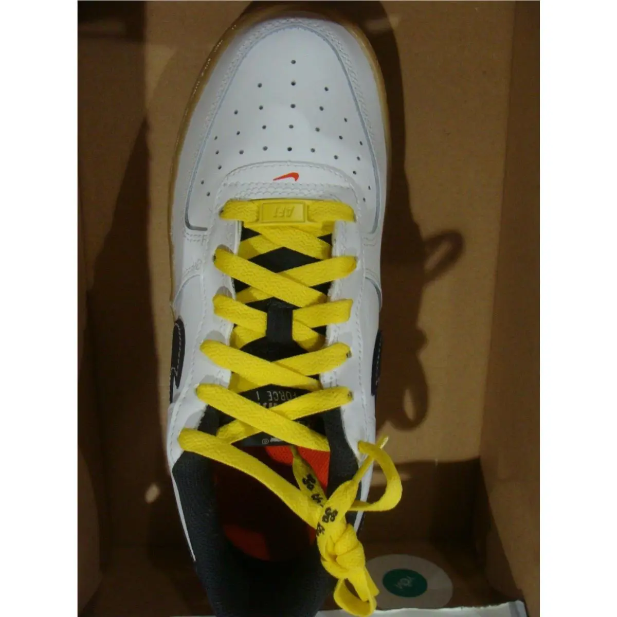 Nike shoes - AIR FORCE 1 - AIR FORCE - WHITE/ANTHRACITE YELLOW STRIKE 1