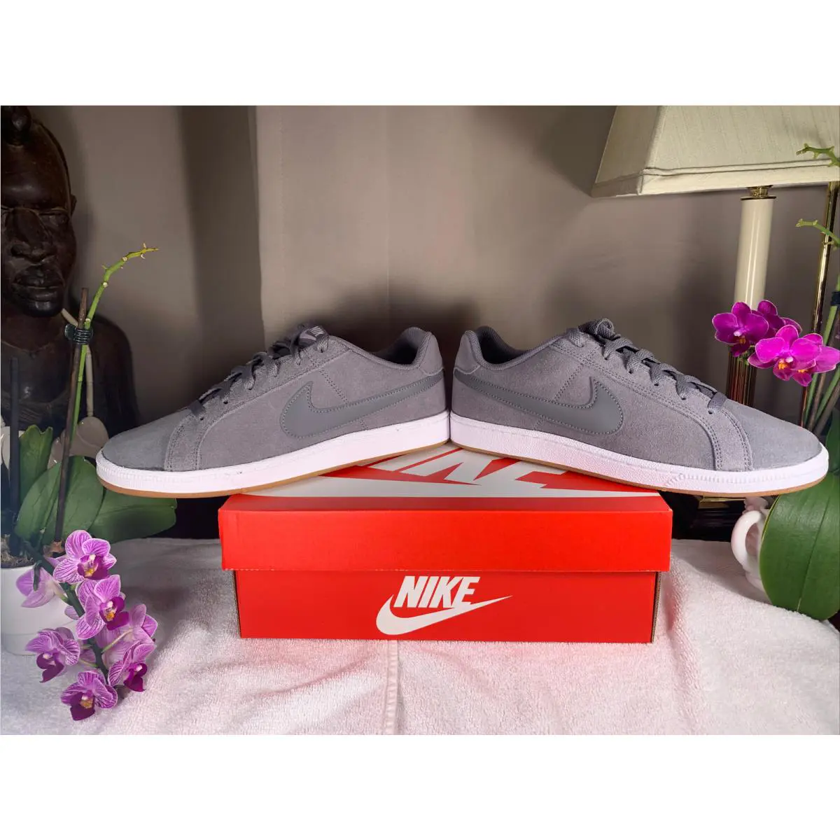 Nike shoes - White 3