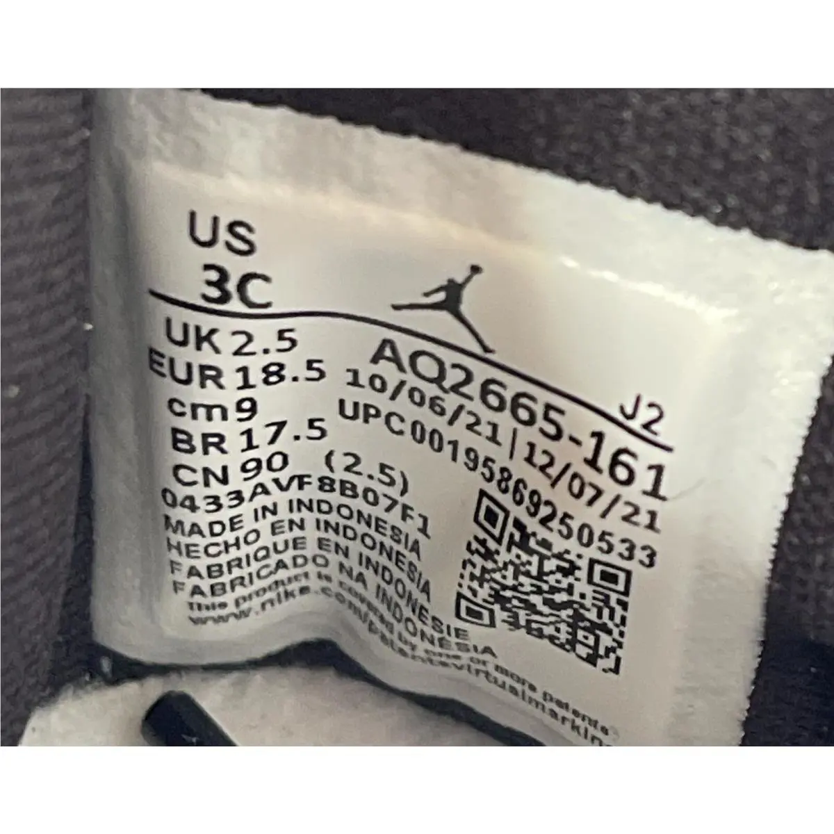 Nike shoes - Air Jordan 1 - Air - White (UPC: 195869250533) 5