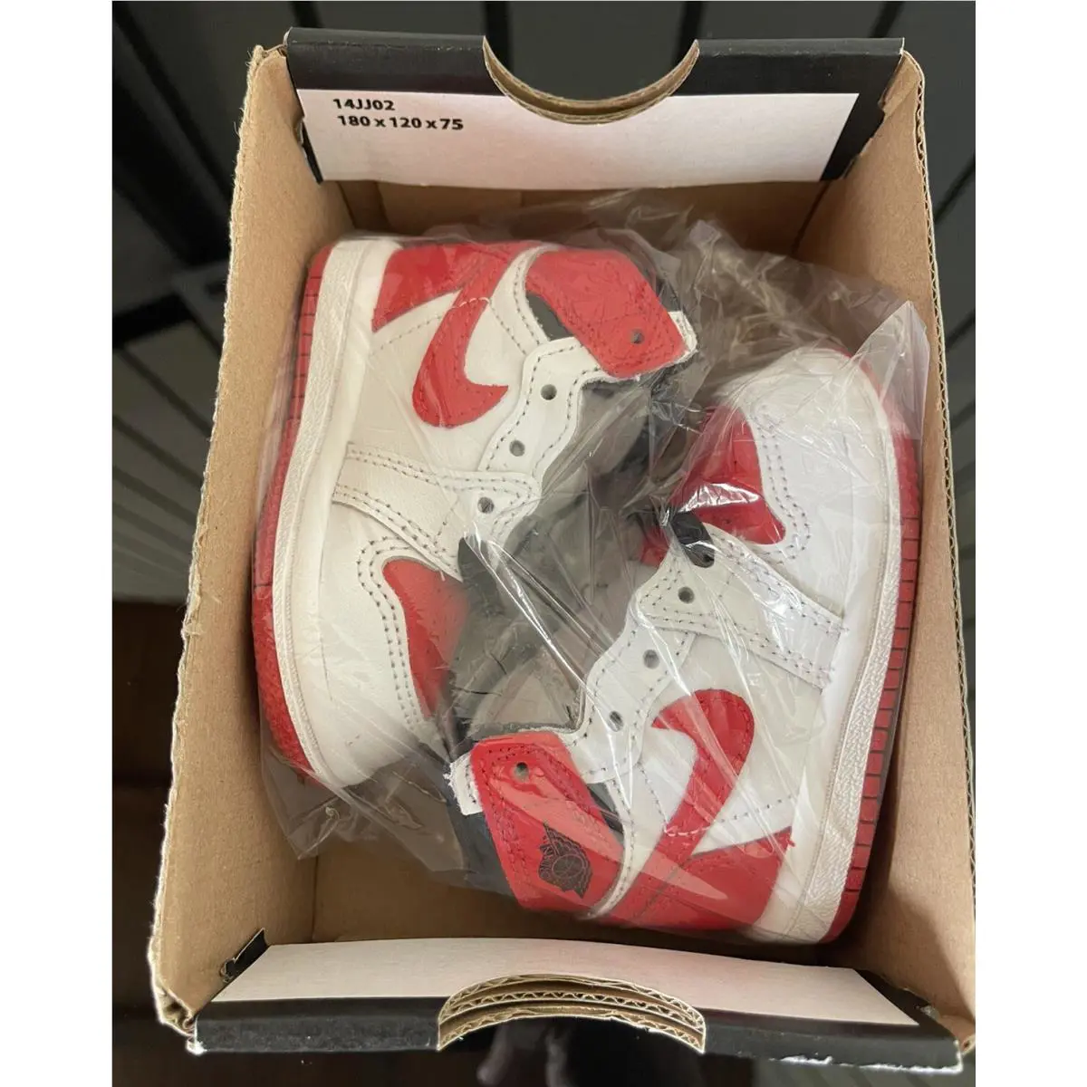 Nike shoes - Air Jordan 1 - Air - White (UPC: 195869250533) 6