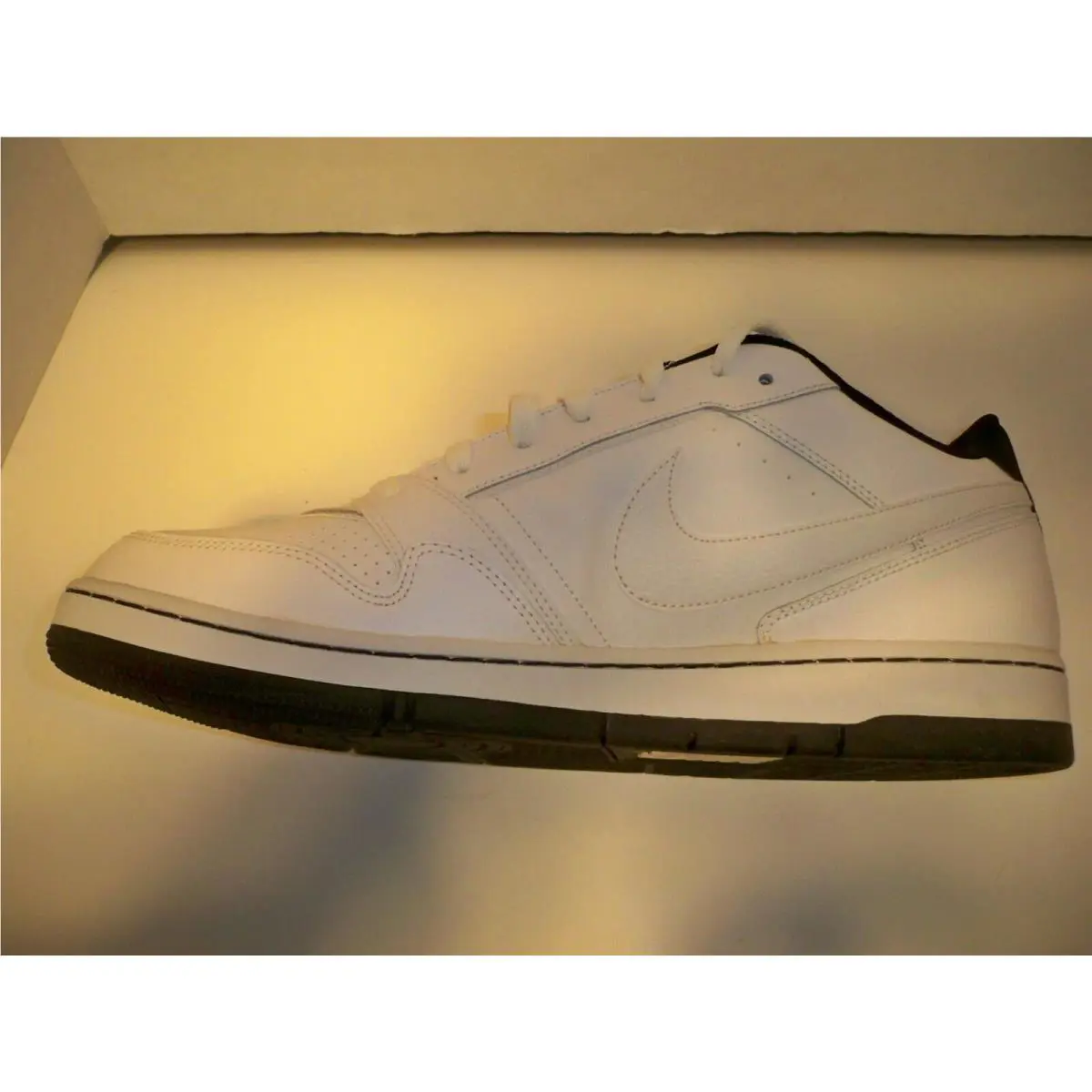 Nike shoes - Nike Air Prestige - Air Prestige - 386114-112 - White 0