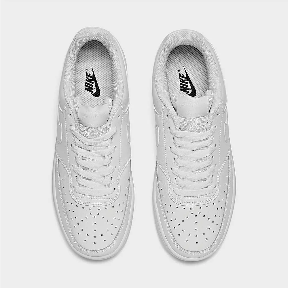 Nike shoes - White 3