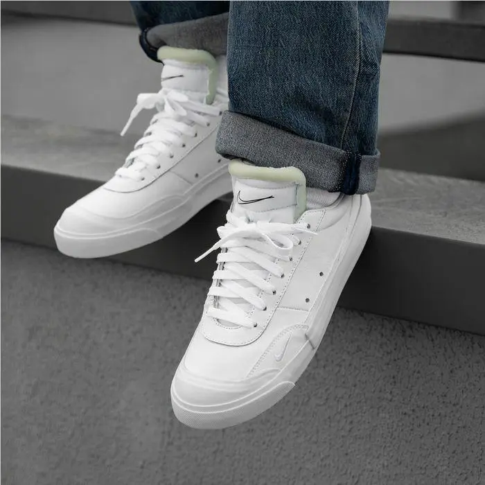 Nike shoes - White 7