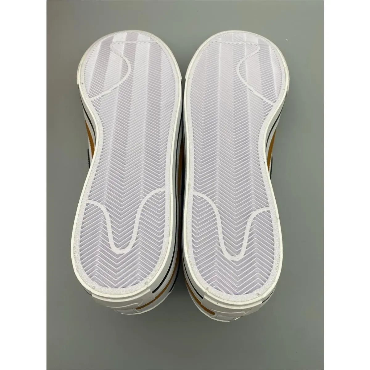 Nike shoes - Nike Court Legacy - Court Legacy - White 4