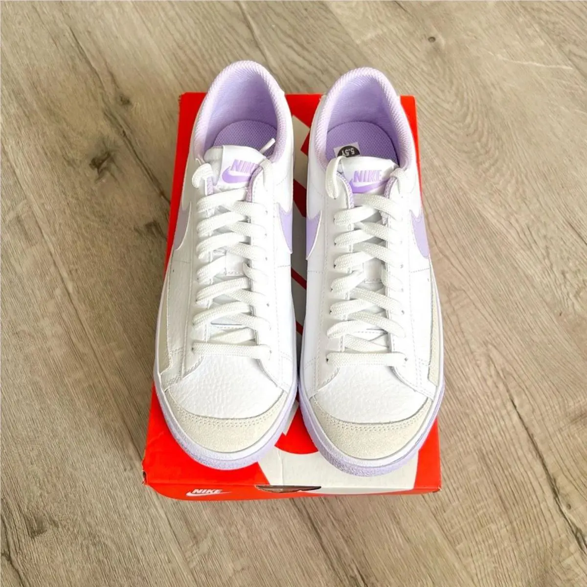 Nike shoes - White 4