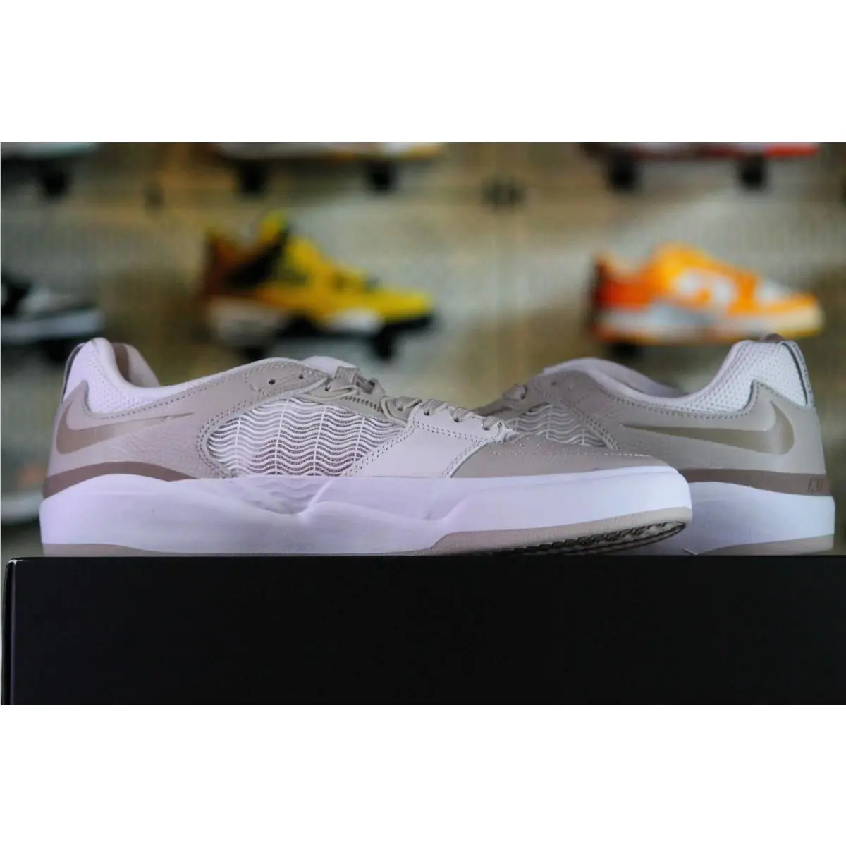 Nike shoes - Nike SB Ishod Wair Premium - DH1030-100 - Beige 0