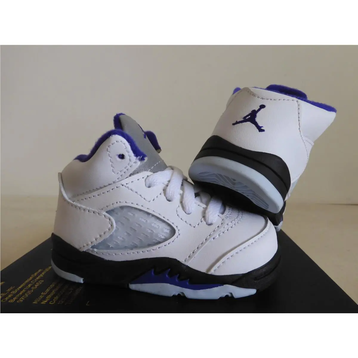 Nike shoes - Air Jordan 5 - Air - White (UPC: 196149163659) 0