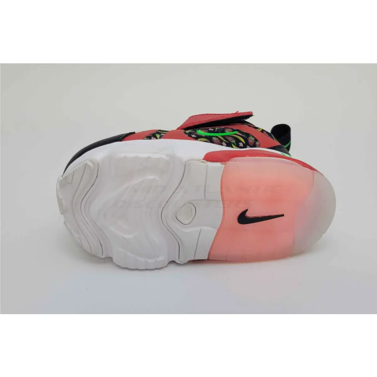 Nike shoes - Nike Air Max 200 - Air Max - Red (UPC: 193656379092) 1