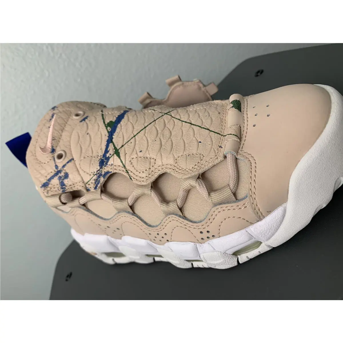 Nike shoes - Nike Air More Money - Air More Money - AO1749200 - Pink/Beige (UPC: 826218005602) 0