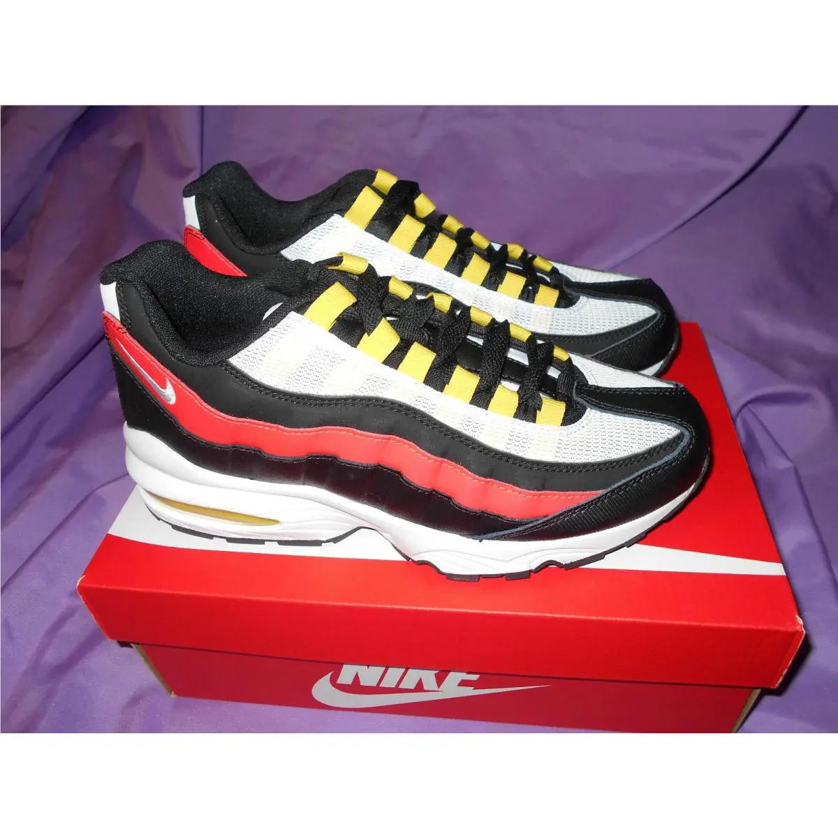 Nike shoes - NIKE AIR MAX - AIR MAX - WHITE/WHITE BRIGHT CRIMSON 1